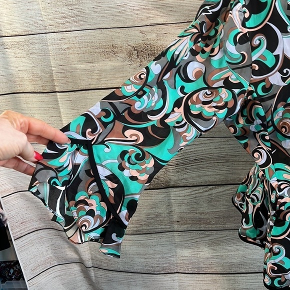 Nanette Lepore Silk Wrap Top Blouse NWT V-neck 3/4 Bell Sleeves Peplum Size 10 - Picture 3 of 13